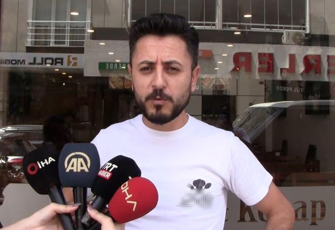 Sanal oyundan adres ve telefon bilgilerinin ele ge�irilmesi sonucu kendi ad�na as�ls�z ihbar ve sipari�lerde bulunulan A.O?nun, babas�yla Karacabey Emniyet M�d�rl���?ne giderek �ikayet�i oldu�u ��renildi.