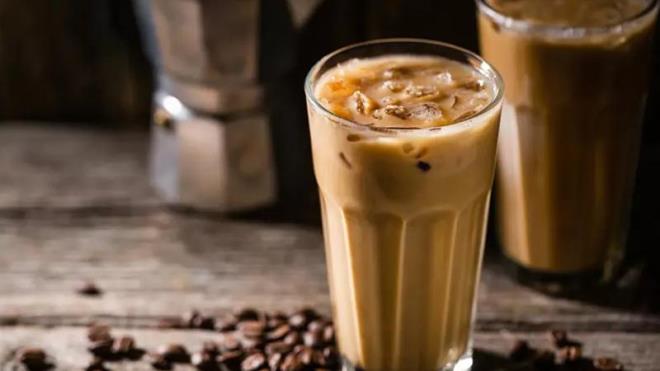 zerine tercihe bal olarak 2-3 adet buz kp eklenir.