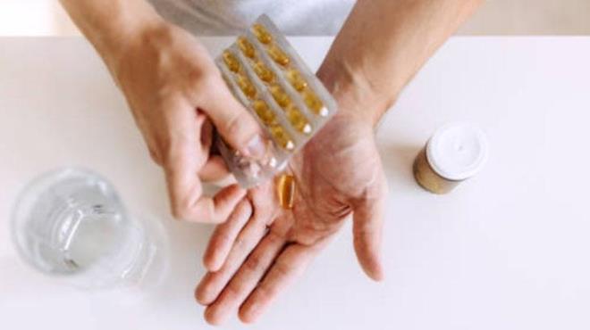 Empirik vitamin takviyesi hakknda bulunan bulgulardan bir dieri ise koyu tenli bireylerde hastalk riskini azaltma ihtimali zerine. Ancak bu konuda kiilerin salk durumu hakknda daha fazla bilgiye sahip olunmas gerekiyor. O nedenle net bir dozaj belirlenmesi mmkn deildir.