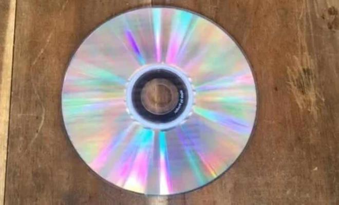 nternette bir mhendis tarafndan yaplan CD ile yapt alma binlerce kez tkland.