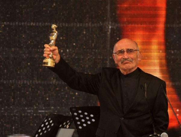 <b>TUNCEL KURTZ'N HAYATI</b>