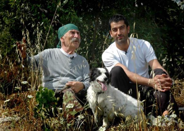 Trk sinema ve tiyatro oyuncusu, ynetmen, yapmc ve senarist Tuncel Kurtiz hayatn kaybetti.