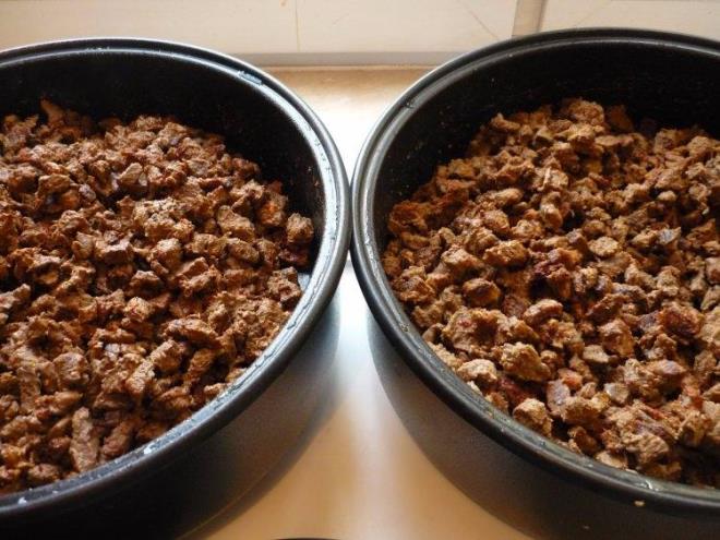 Yalar donduktan sonra kavurma kaplardan buzdolab poetlerine alnr.