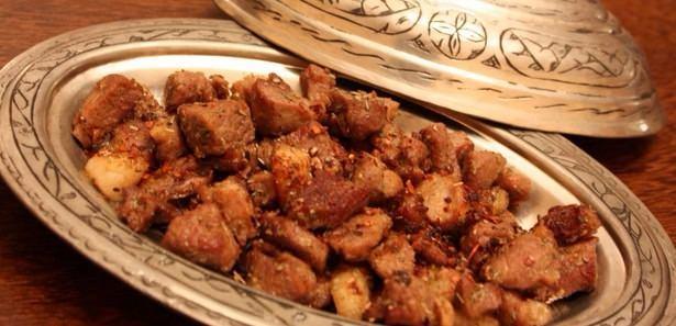 Bir ay iinde tketilecekse buzdolabnda, uzun sre de tketilecekse derin dondurucuda muhafaza edilebilir.