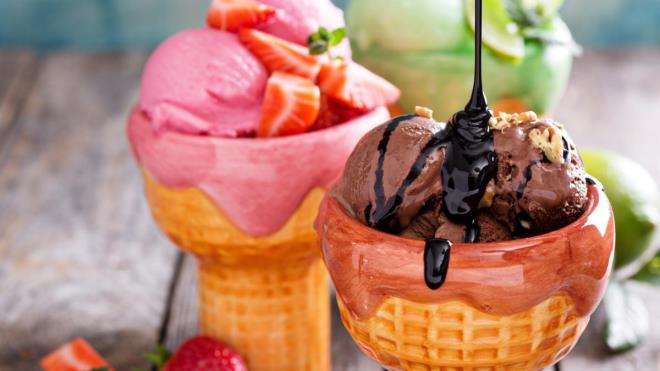 Souk yiyecek ve iecekler hasta eder mi, terli su iilir mi, dondurma boaz ars yapar m?<p>    Yazn gelmesiyle birlikte scak gnlerin yaand bu dnemde herkesin kafasn kurcalayan souk yiyecek ve iecekler hasta eder mi, terli su iilir mi, dondurma boaz ars yapar m sorular ska aratrlyor.