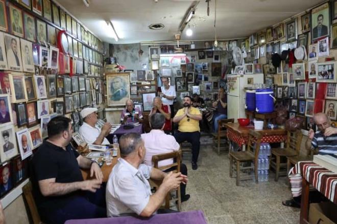 Blent Trkseven ise lakabnn "Paa Blent" olduunu ifade ederek, "Benim dede mesleim olduu iin 'Paa Blent' derler. lk torun olmuum. Yiit nam ile anlr derler ve Kozan da yiit yata" diye konutu.