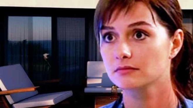 Bir dnemin efsane dizisi Doktorlar'da yaam verdii Ela Altnda karakteriyle hafzalara kaznan Yasemin zilhan yapt paylamlarla sosyal medyann gndeminden dmyor.  38 yandaki sosyetik gzelin hayatnda en ok merak edilen biri de yaad ev. te Yasemin zilhan'n lks villas