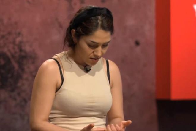 Dn yaynlanan blmde ise yarmaclardan Sena Driyeli Halili adl yarmacnn hayat hikayesi stdyoda duygusal anlar yaatt.