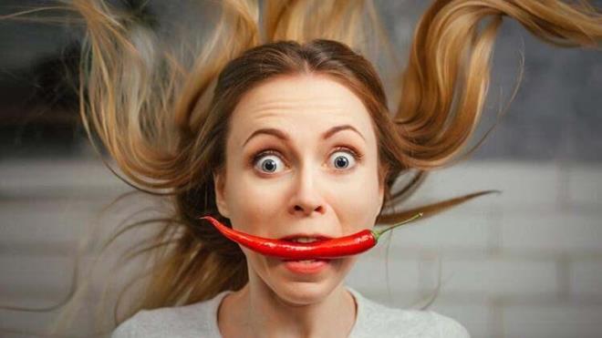 Ac biber, daha kolay terlememize yardmc olan bir kimyasal bileik olan kapsaisin ierir. Ter buharlatnda da ksa bir rahatlama yaarsnz.