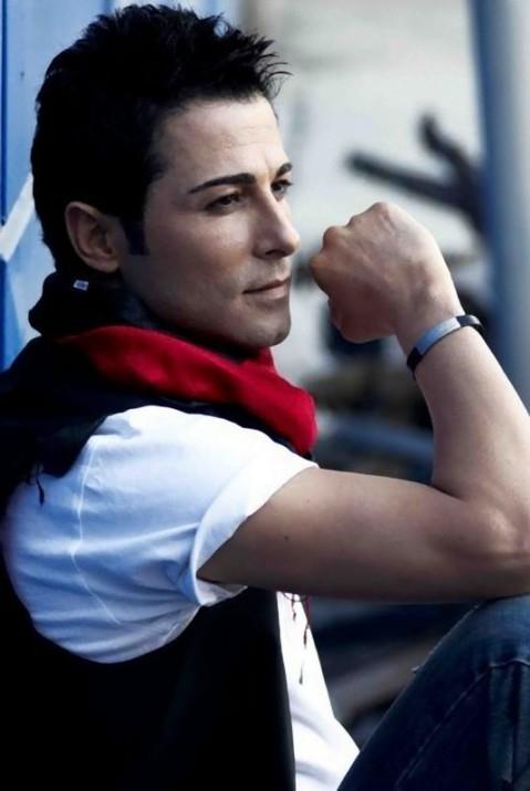 <p><b>Atilla Ta</b></p>  Baz insanlara, lm hi yakmyor.