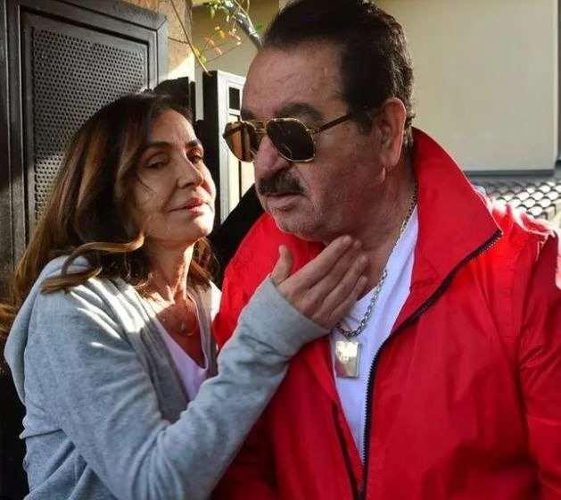 Derya Tuna ile brahim Tatlses, 1983'te ak yaamaya balam, 18 yllk birlikteliin ardndan yollarn ayrmaya karar vermiti. kilinin arkc olu do Tatlses, 2021'de Yasemin efkatli ile hayatn birletirmiti.