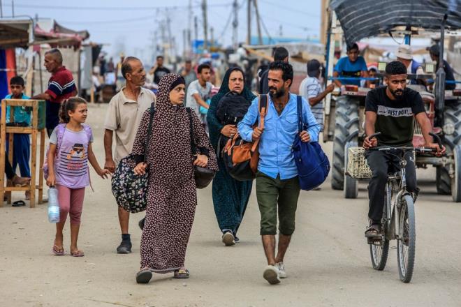 Han Yunus ile Refah kentlerine uzanan El-Mevasi blgesi, srail ordusunun daha nce ge zorlad Filistinlilerin gitmesini istedii "gvenli blgeler" arasnda yer alyordu.