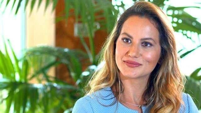 Eyvah Babam ve Hayat Bilgisi dizileriyle hafzalara kaznan Yldz Asyal gzlerden uzak yayordu. Oyunculuu brakan Asyal Gmlk'te tatil yaparken grntlendi.