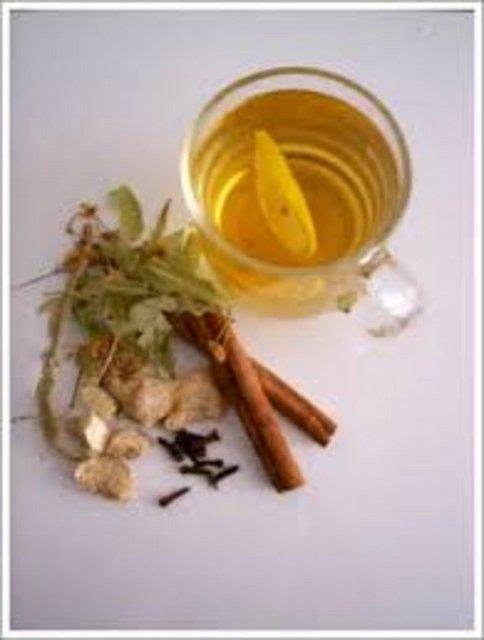 Tarnl ball hlamur Pratik tarif: Ihlamuru scak suda 5 dakika bekletin. Fincana bir tatl ka kestane bal ve bir miktar tarn ekleyin. Tarnn antiseptik ve antibakteriyel zellii ve hlamurun sakinletirici etkisi ile bu iecek souk algnlnda ve boaz arlarnda, rahatlatc, diren artrc olarak tketilebilir.