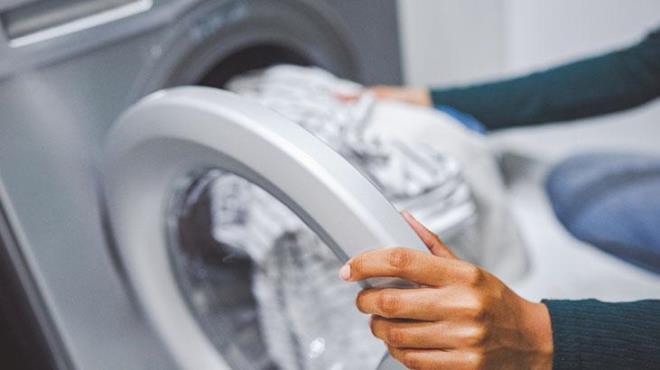 Renklerin kart kyafetleri tekrar ykamak istiyorsanz ayn renkteki dier kyafetlerle birlikte ykayn. yi bir toz deterjan kullanarak uzun bir ykama program sein.