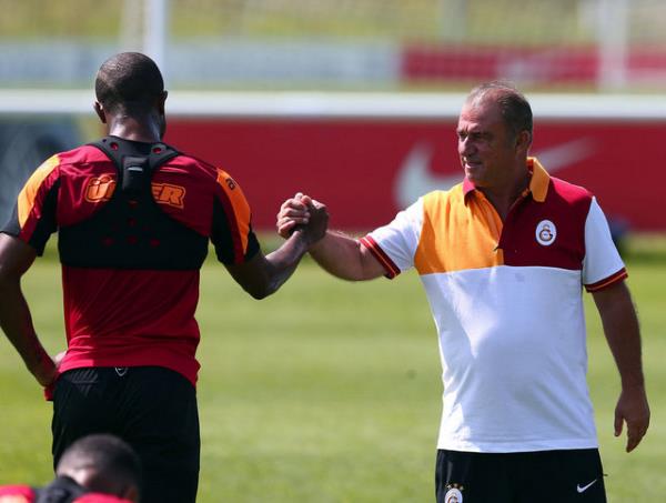 'Siz oynamayn, kt oynayn, zannediyorsunuz ki bu ma kaybedince gideceim!'