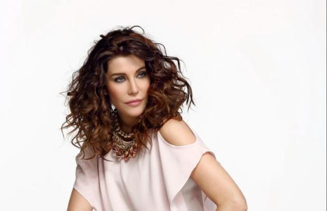 MAHKEMELERE DOYMUYOR    &#8203;Sosyal medya fenomeni Miray pekler, stanbul anadolu Cumhuriyet Savcl'na bavurarak Deniz Akkaya hakknda ikayeti oldu.