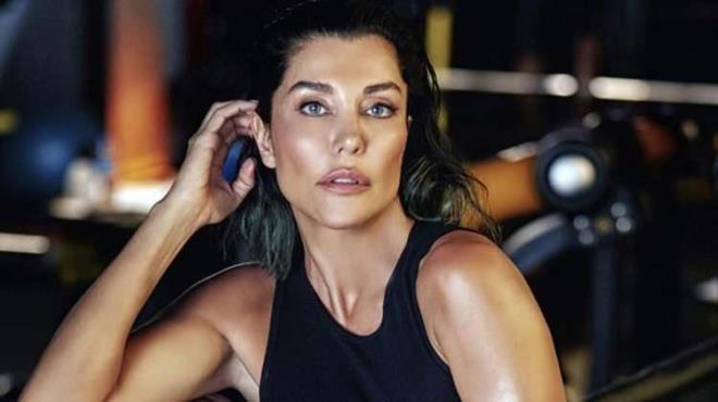 Akkaya'nn kendisine ait ev adresini de sosyal internette yaydn syleyen pekler, ayrca Akkaya'nn bir televizyon programnda aleyhine tehdit edici paylamlarda bulunduunu ekledi.