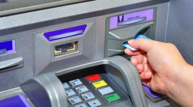Milyonlarca vatanda ilgilendiren nemli bir yenilik gndem oldu. TCMB'nin yeni uygulamas, deme sistemlerinde ve ATM'lerde nemli yenilikleri beraberinde getirirken yaplan gncellemelerle, belirli durumlarda kartlar yutma zellii eklendi.