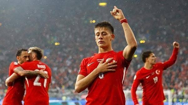 19 yandaki futbolcumuz, Grcistan'a mkemmel bir gol atarken Avusturya ve Hollanda malarnda da birer asist yaparak ampiyonay noktalad.