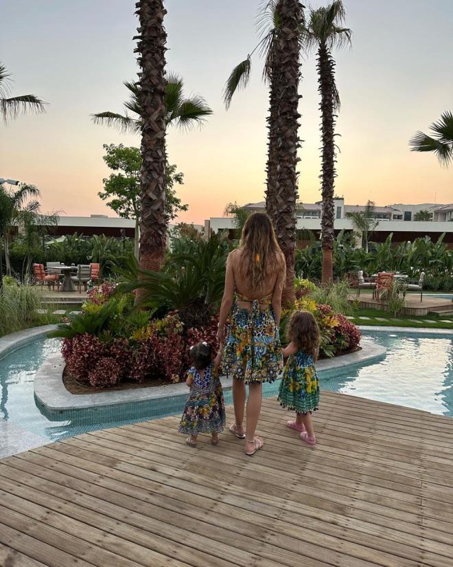 "ANNEM DAHA Y ANLIYORUM"    Leyla adnda bir kz daha olan Sinem Kobal, daha nce verdii bir rportajda ?Evlat sahibi olmak annemi daha iyi anlamam salad. ok daha gl ve kklenmi hissediyorum" ifadelerini kullanmt.