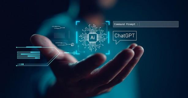 Eski alan yapay zekann Titanik?inde almak istemediini bu sebeple baarsz olduunu syledi. Ayrca yapay genel zeka (AG) olarak adlandrlan insan yeteneklerini aabilen yapay zeka sistemleri hakknda endielerini belirtti. Bu sistemler u anda sadece teorik olarak dnlyor. Ancak OpenAI gibi irketlerin ilgisini eken bir fikir.