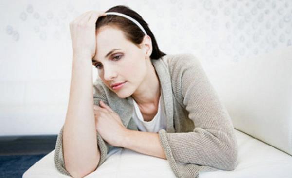 Oysa unutkanlk altta yatan bir hastaln belirtisi olarak dnlmeli ve uzman bir hekim tarafndan aratrlmaldr.