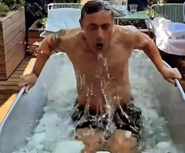 ala kel, Nesliah Alkolar ile ei Engin Altan Dzyatan'dan sonra Asl Ekiolu da Mustafa Sandal ve melis Sturup'unda yer ald buz akm ile ilgili herkesi artan uyar geldi.