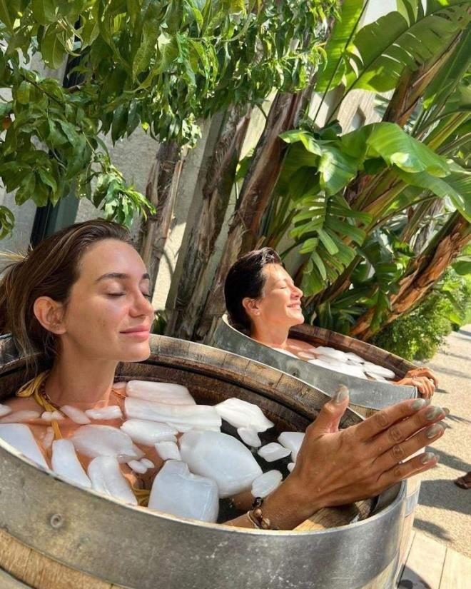 King, bu koullarn kalp hastal, yksek tansiyon, diyabet, periferik nropati, zayf dolam, venz staz ve souk agltinin hastaln ierdiini syledi.