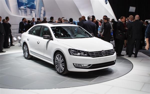 Wolksvagen Passat Otomatik 1.4 motor yakt tketimi 100 km'de 6.1
