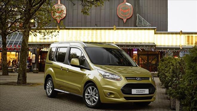 Ford Tourneo Courier 3 bin 767 satla ikinci, Fiat Fiorino 3 bin 532 satla nc srada yer ald.