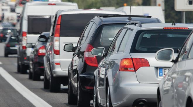 Motorlu Tatlar Vergisi'nin (MTV) ilk taksitleri 31 Ocak tarihine kadar denmiti. kinci taksitlerin ise 31 Temmuz aramba gnne kadar denmesi gerekiyor. MTV'nin belirtilen sre iinde denmemesi durumunda, ara sahipleri aylk yzde 4.5 orannda gecikme faizi ile kar karya kalacak.