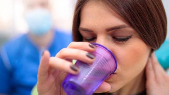 almay yrten bilim insanlar yaprakl yeilliklerin azda di eti hastalna ve rmeye neden olan bakterileri azalttn sylyor. Az iinde artan kantlar nitratn az salnn temel ta olduunu gsteriyor.