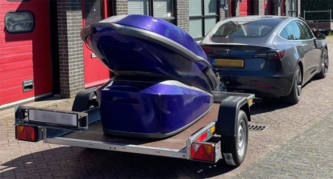 OKSJEN SEVYES 30 SANYEDE DECEK    Yntem, herhangi bir zehirin yutulmasn veya enjekte edilmesini gerektirmiyor. "Sarco" biyolojik olarak paralanabilir malzemelerden yapld iin tabut olarak da kullanlabiliyor.    Cihazn lansman nmzdeki birka hafta iinde svire'de gerekleecek.    Kapsln mucidi Philip Nitschke, hayatna son vermek isteyen kiinin kapsln iindeki dmeye basmas sonrasnda oksijen seviyesinin 30 saniye iinde yzde 21'den yzde 1'e hzla dtn aklad.