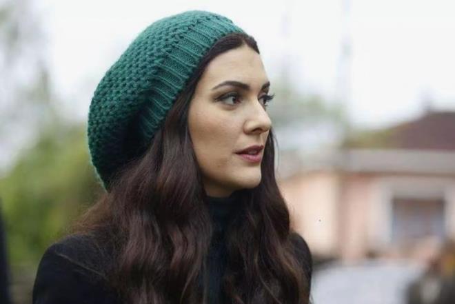 3- BERGZAR KOREL    Yldz Koleji'ni bitirdi.