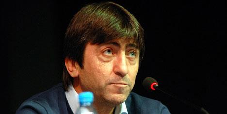 Sonulandracaksn 2 fark yapacaksn. ok ofansif oyuncuyla oynarken nde basmanz lazm. lk 30 dakikada oyunla Galatasaray'a Trkiye'de hibir takm bir ey yapamaz" dedi.