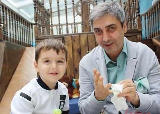 Oyuncu hakknda aratrma tapanlar ise amaz'n ocuklarn grnce ap kald.