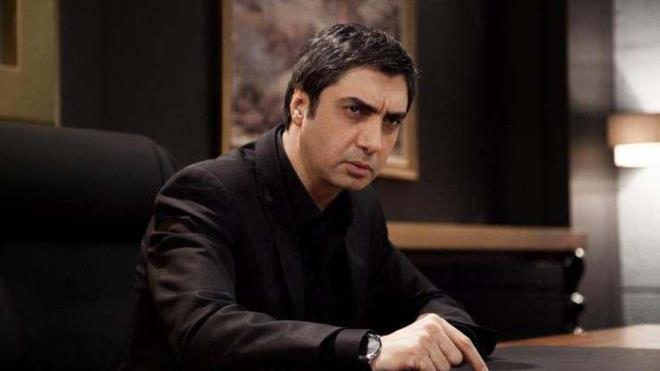 Kurtlar Vadisi?nde Polat Alemdar karakteriyle hafzalara kaznan nl oyuncu Necati amaz byk olunun ya gnnde bir ilke imza att. amaz, ocuklarn ilk kez gsterdi.