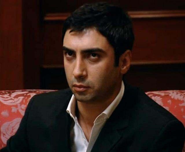 Necati amaz, yllar sonraki hali ile birok insan artt. 52 yanda olan Necati amaz'n son hali sosyal medyada hzlca yayld. amaz'n son haline "Polat kmsn", "Abi ne bu hal", "Polat abiye scaklar iyi gelmemi" yorumlar yad.