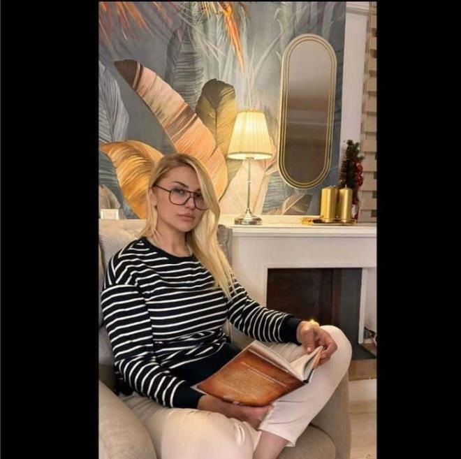 Karl, paylamna "ki eit insan vardr... 'nanmam iin grmem gerek' diyenler ve 'Grmem iin nce inanmam gerek' diyenler..." notunu yazd.