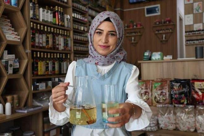 Hazrlanan urubun 2 ya grup ocuklara da iirilebileceini syleyen ebi,