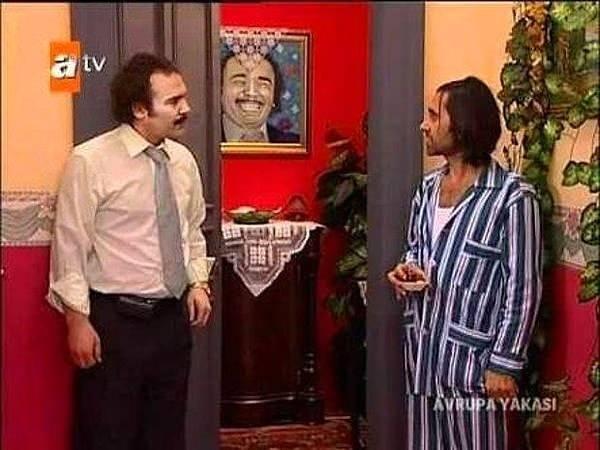 Oyuncu karakterleriyle de herkesin ilgisini eken Avrupa Yakas'nda Gaffur roln stlenen Peker Akaln'dan hayranlarn telalandran bir haber geldi.