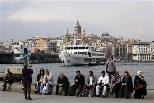 Trkiye listede gerilerde yer alyor. Milli gelirin 790 milyar dolar olduu Trkiye'de borcun milli gelire oran yzde 36.