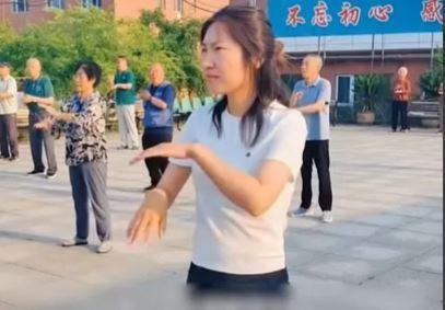 inli senarist Ms. Yang, 38 yanda huzurevinde yaamay tercih etti. Yapt paylam sosyal medyada byk ilgi grnce neden yerletiini aklad. te Yang'n 38 yanda neden huzurevine yerlemeyi tercih ettiinin aklamas.