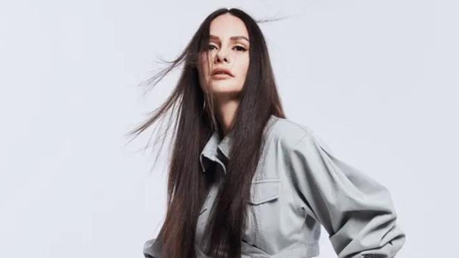 Yasemin zilhan oyunculuk ve modellii brakt gnden bu yana, ekrandan uzakta bir hayat srdrmeye balad.