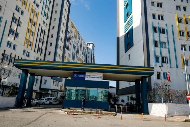 2024-2025 KYK YURT BAVURULARI NE ZAMAN?    2023-2024 eitim dnemi iin KYK yurt bavurular 29 Austos 2023 tarihinde balamt.    Bu ylki KYK yurt bavurular da niversite yerletirme ilemlerinin tamamlanmasnn ardndan yine Austos aynn son haftas balayabilecei tahmin ediliyor.