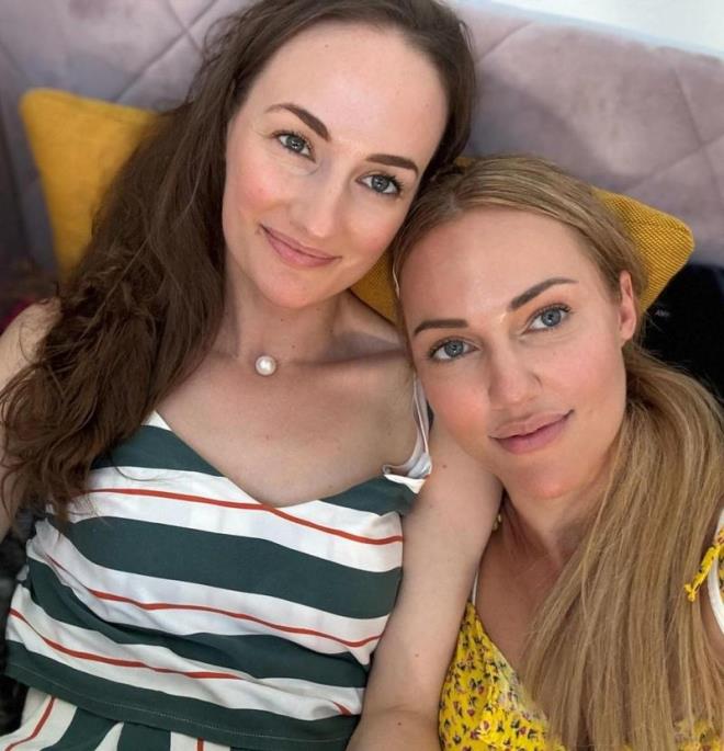 nl oyuncu kutlama anlarndan grselleri sosyal medya hesabndan da paylamay ihmal etmedi.