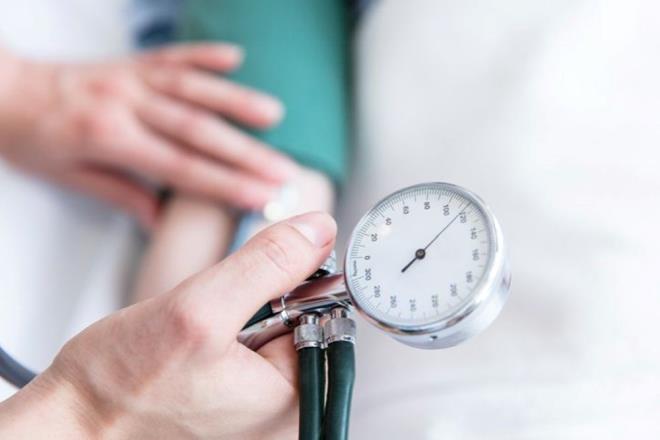 2. KAN BASINCI KONTROL    Merdiven kmak kalp kasn glendiren kalp at hznz artrmaya yardmc olabilir.    Ayrca kan basncn ve kolesterol drmeye yardmc olur. Merdiven kmak vcudunuzun her yerinde daha iyi kan dolamn tevik ederek kan phts, ateroskleroz ve hipertansiyon riskini azaltabilir.