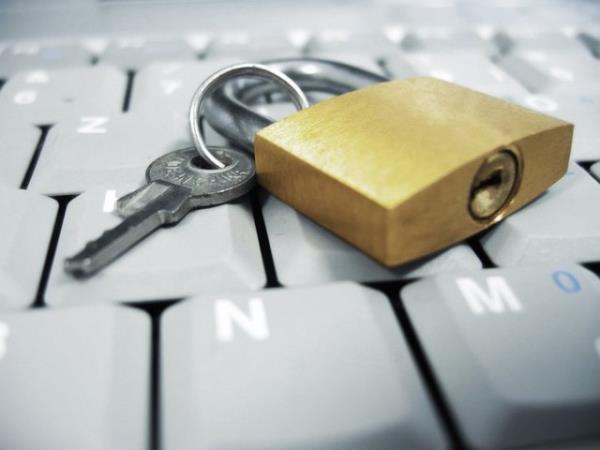 <b>KSEL VER:</b> Kiilerin zel bilgileri ilgisiz kiiler tarafndan kullanlamayacak, ilgisiz kiilerle paylalamayacak.