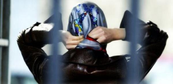 <b>YAAM TARZI:</b> Dini inancn gereinin yerine getirilmesinin engellenmesi ceza kapsamna alnd.